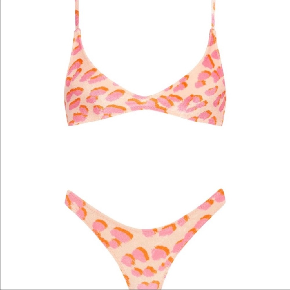 Maia Pearl Triangl